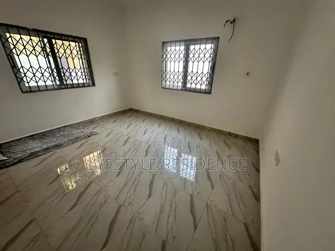 3bdrm House in Kwabenya for sale