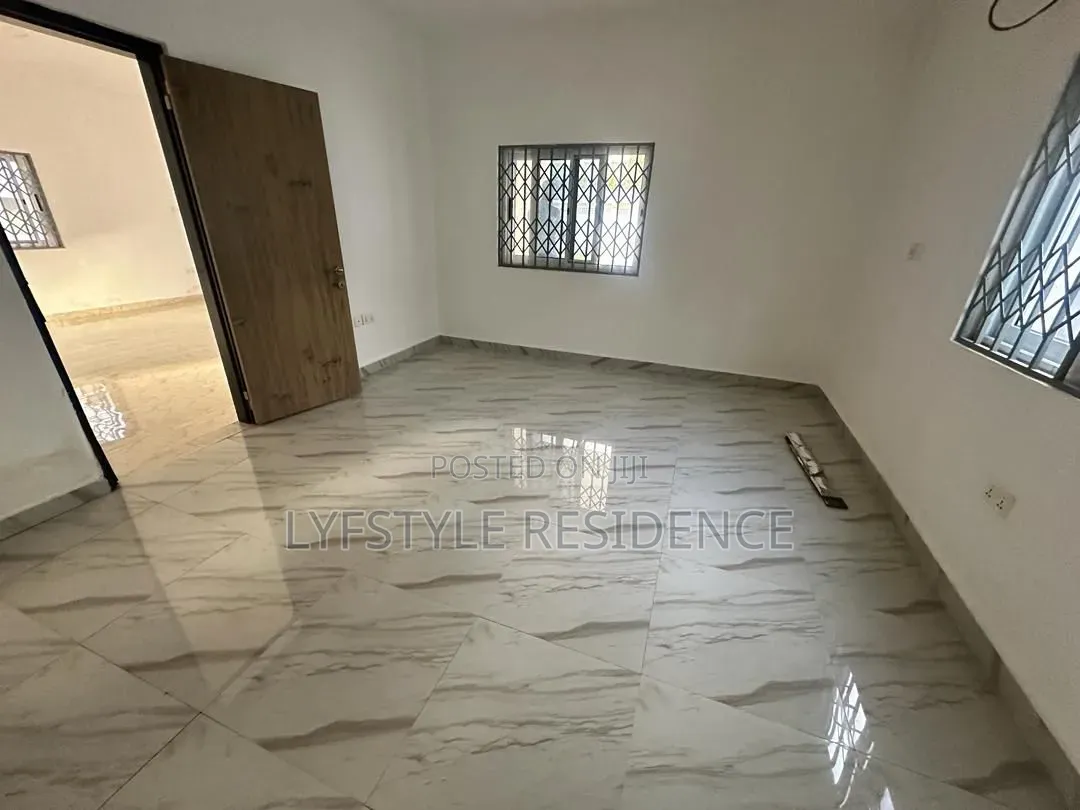 3bdrm House in Kwabenya for sale