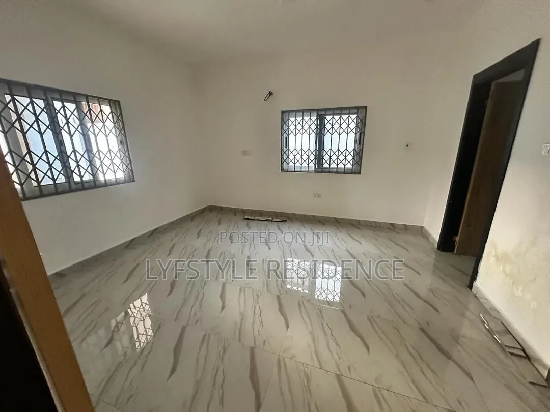 3bdrm House in Kwabenya for sale