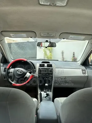 Toyota Corolla L 4dr Sedan (1.8L 4cyl 5M) 2013 Gray