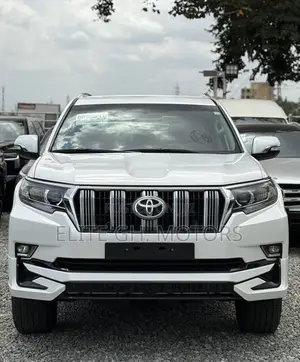 Toyota Land Cruiser Prado 4.0 Petrol GX-R 2018 White