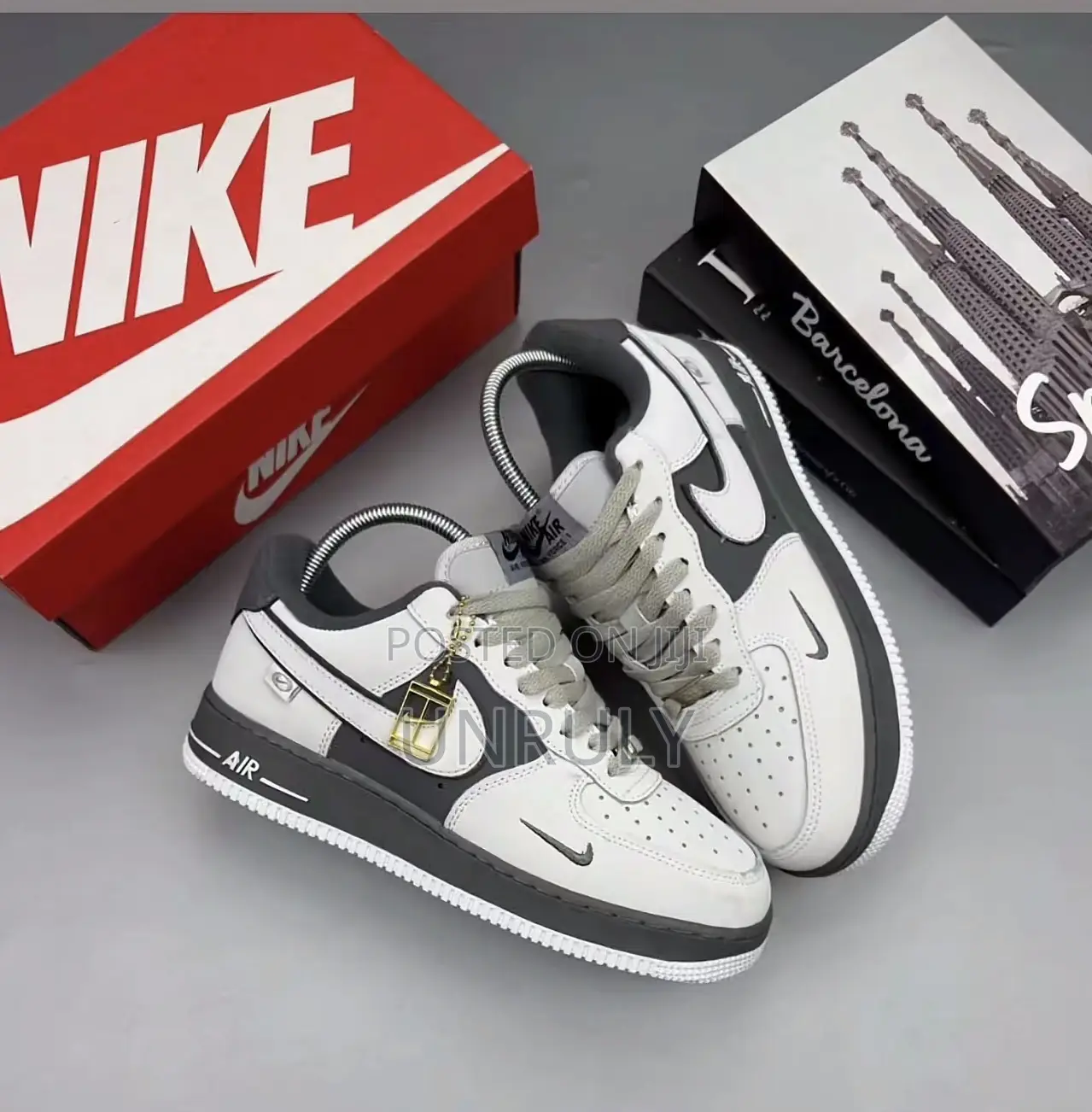 Sneaker Vault