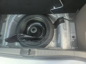 Toyota Vitz 1.3 FWD 3dr 2010 Gray