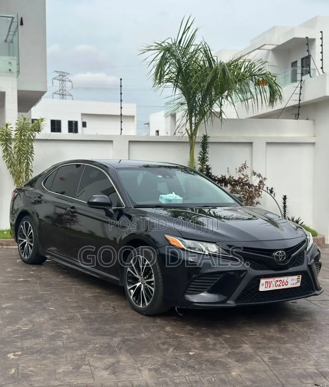 Toyota Camry Hybrid SE 2023 Black