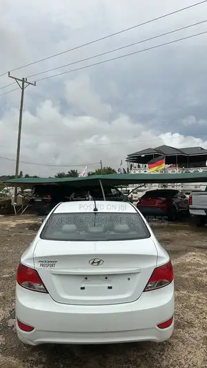 Hyundai Accent GLS 4dr Sedan (1.6L 4cyl 6M) 2015 White