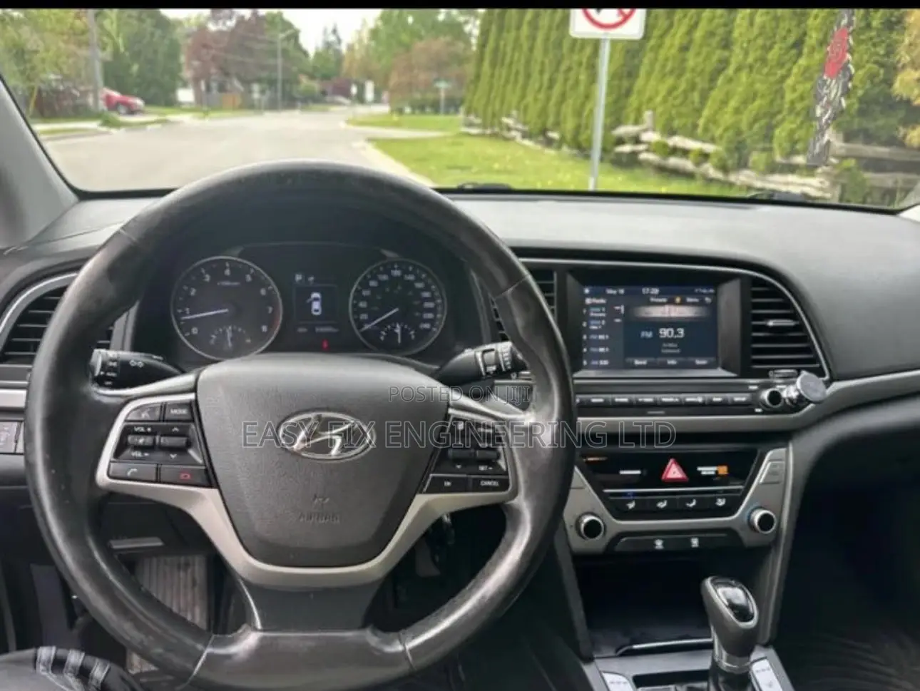 Hyundai Elantra SE Sedan FWD (2.0L 4cyl 6M) 2017 White