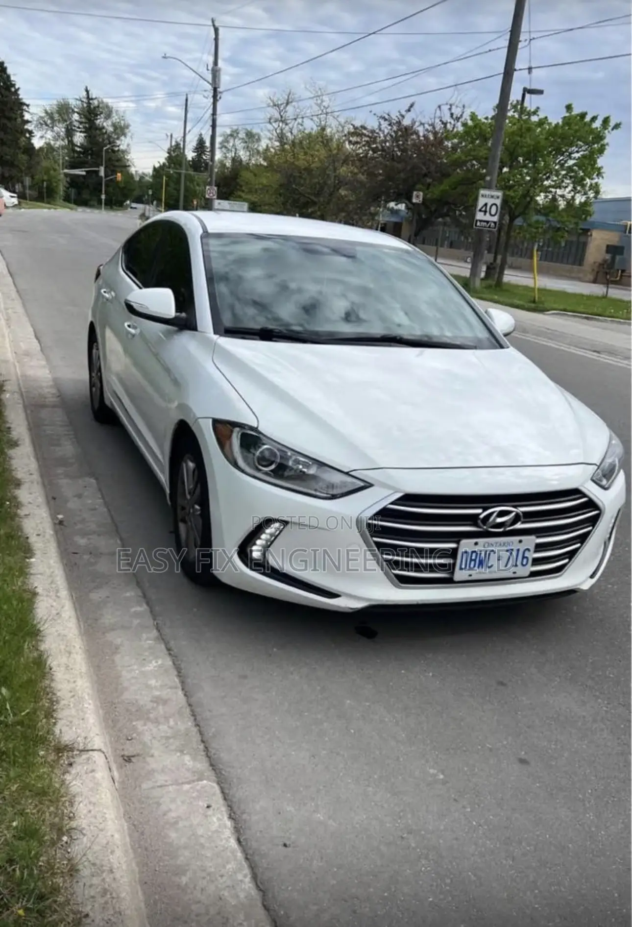 Hyundai Elantra SE Sedan FWD (2.0L 4cyl 6M) 2017 White