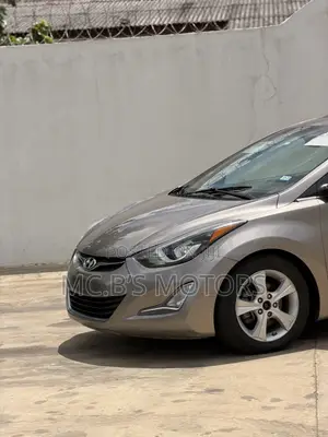 Hyundai Elantra 2016 Silver