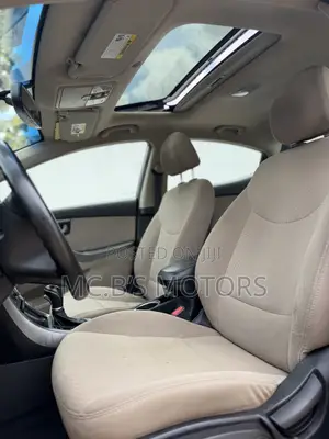 Hyundai Elantra 2016 Silver