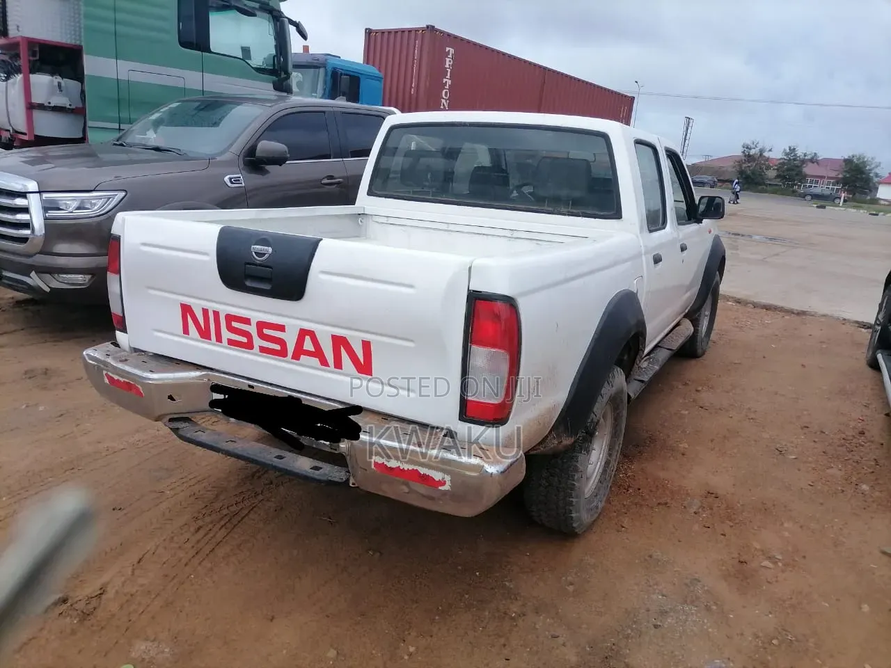 Nissan Hardbody 2008 White