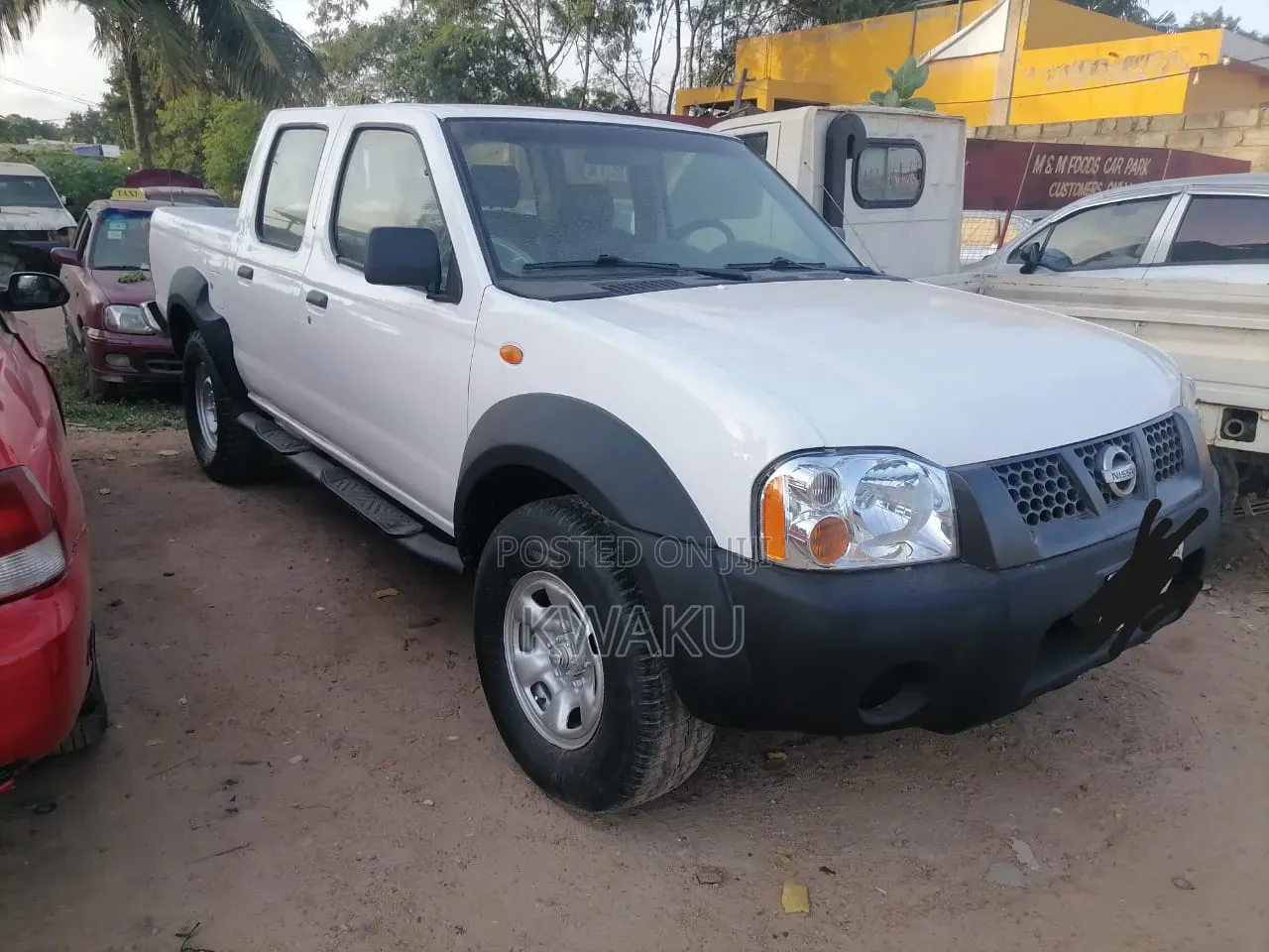 Nissan Hardbody 2008 White