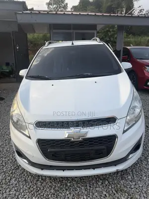 Chevrolet Spark 2LT 2013 White