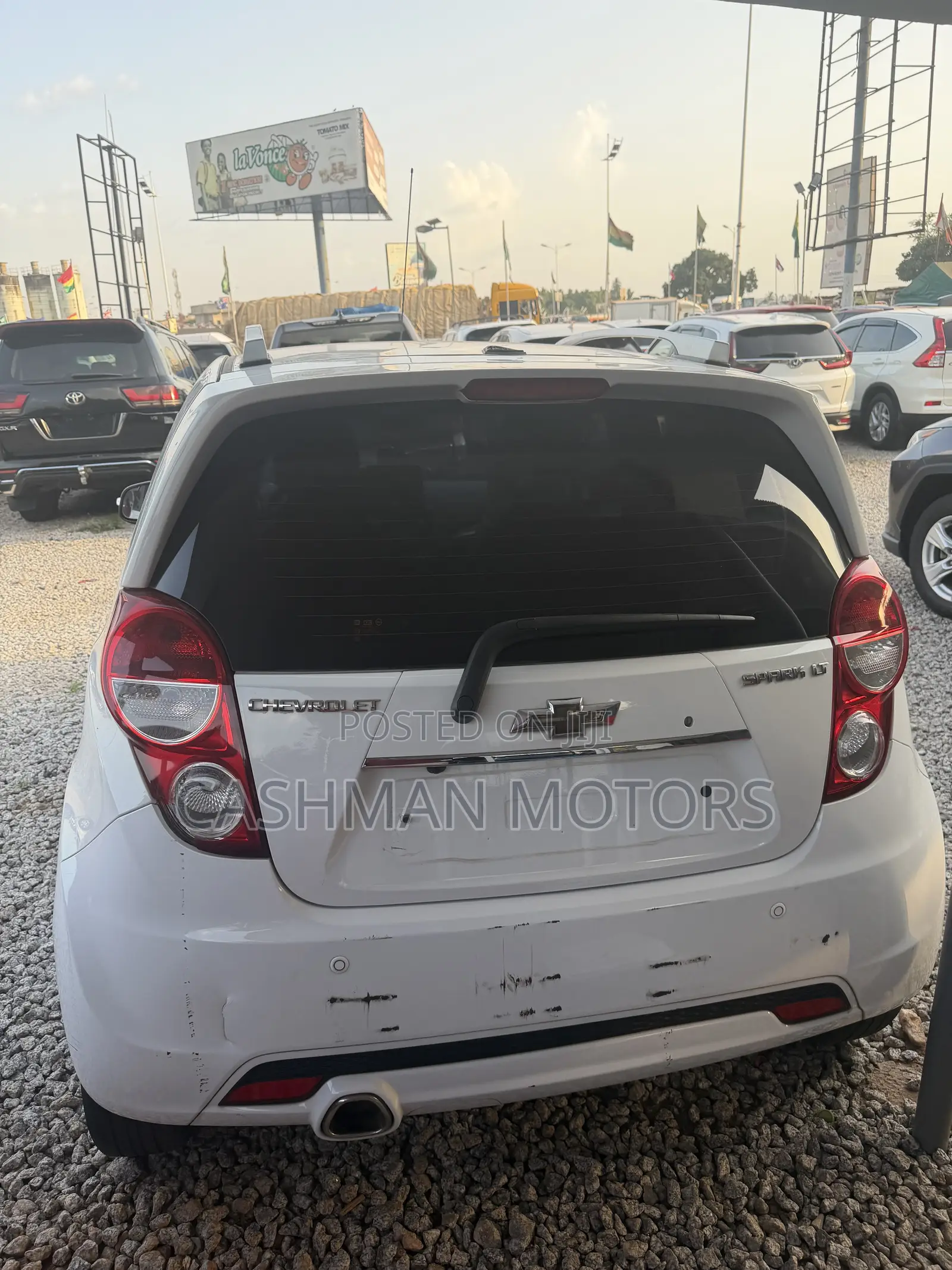 Chevrolet Spark 2LT 2013 White