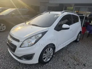 Chevrolet Spark 2LT 2013 White