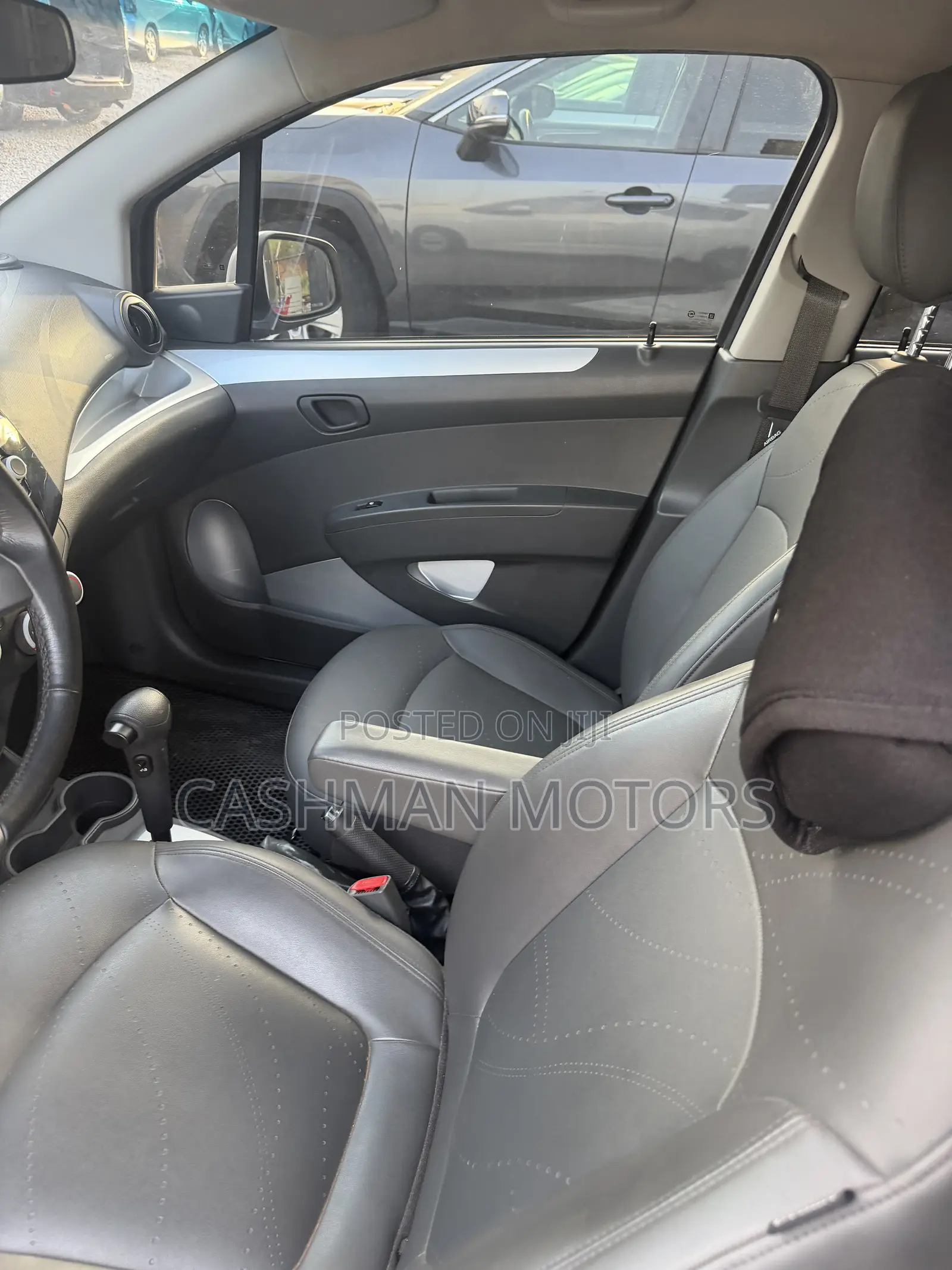 Chevrolet Spark 2LT 2013 White