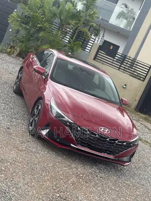 Hyundai Elantra 2022 Red