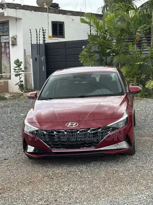 Hyundai Elantra 2022 Red