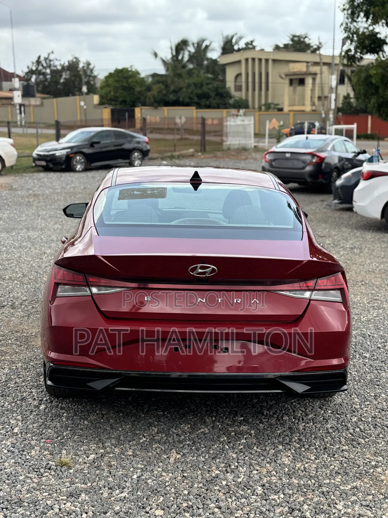 Hyundai Elantra 2022 Red
