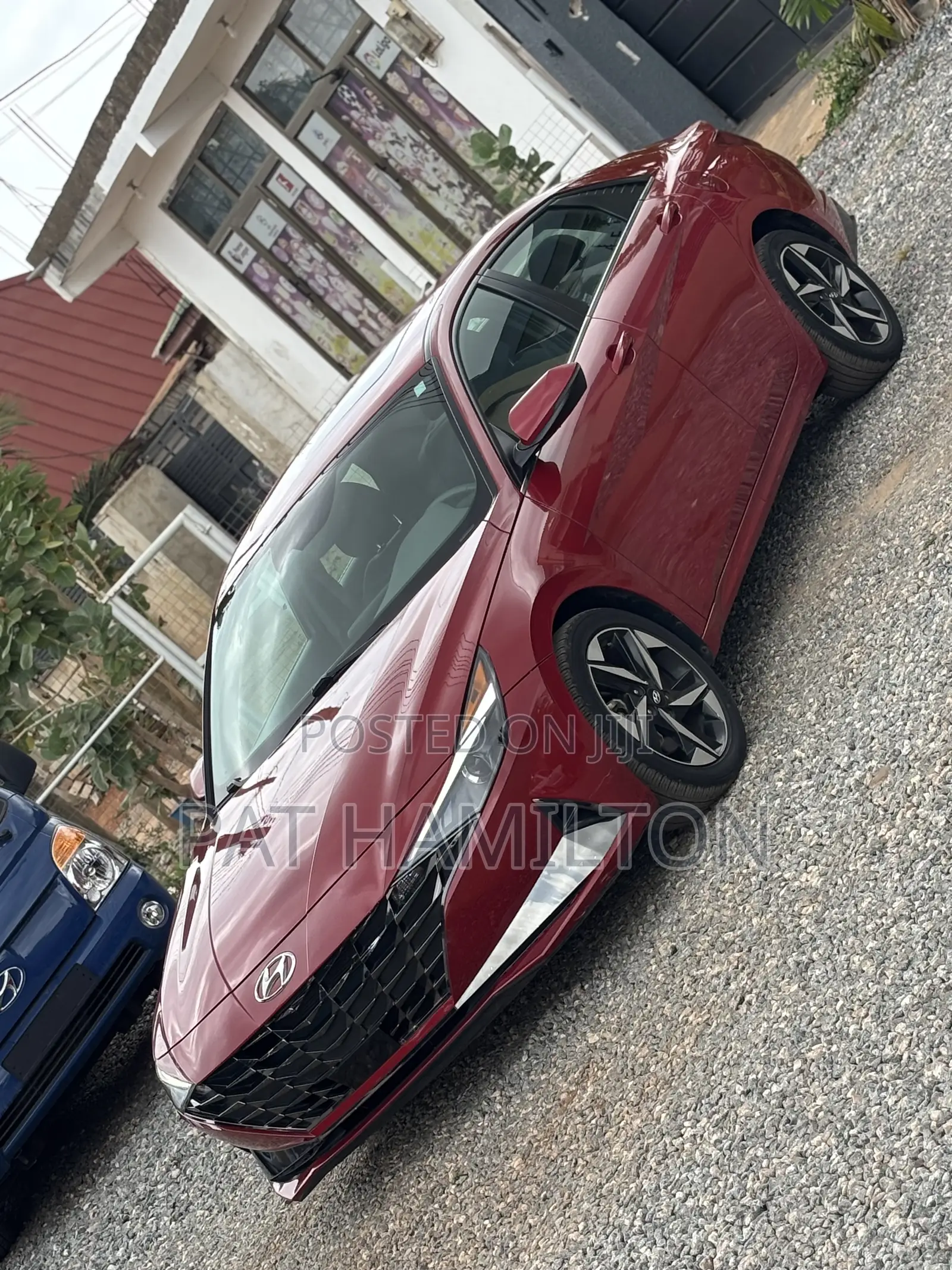 Hyundai Elantra 2022 Red
