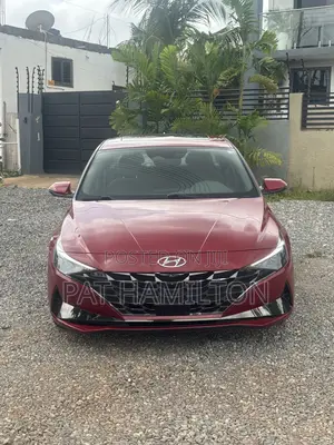Hyundai Elantra 2022 Red