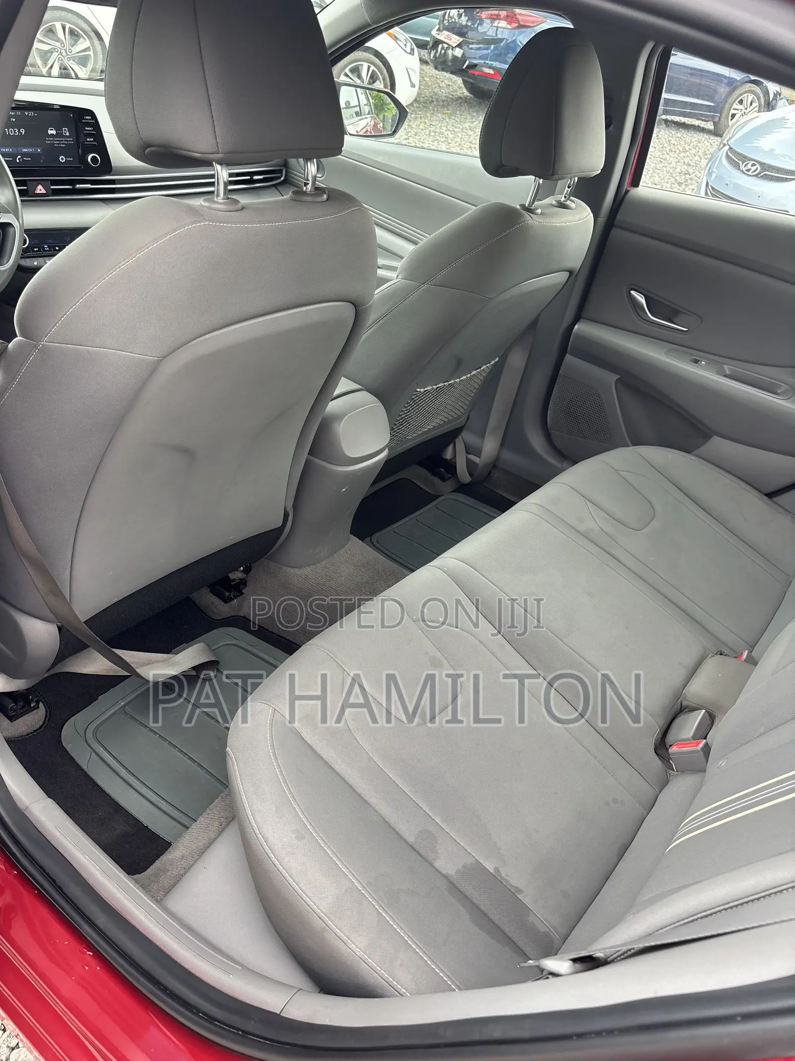 Hyundai Elantra 2022 Red