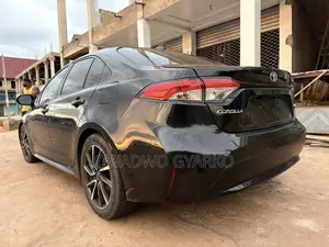 Toyota Corolla LE 2021 Black