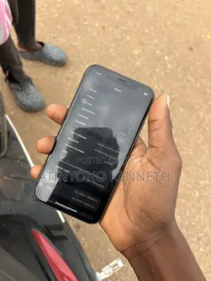 Apple iPhone 11 64 GB Black