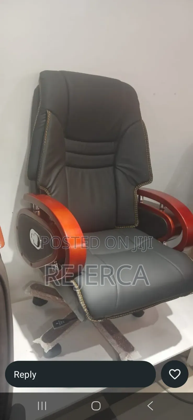 Exexecutive Swivel Chair