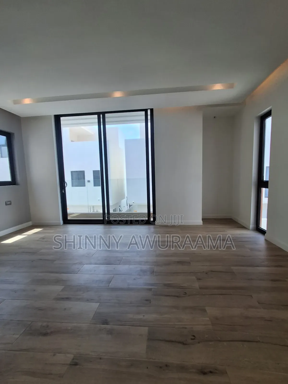 4bdrm House in Dzorwulu for sale