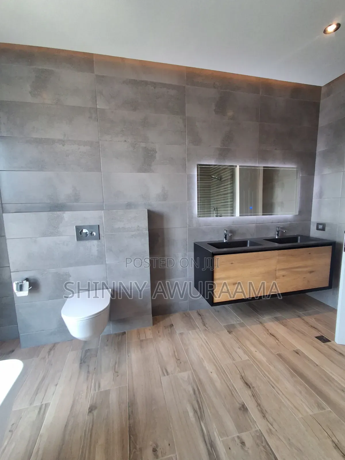 4bdrm House in Dzorwulu for sale