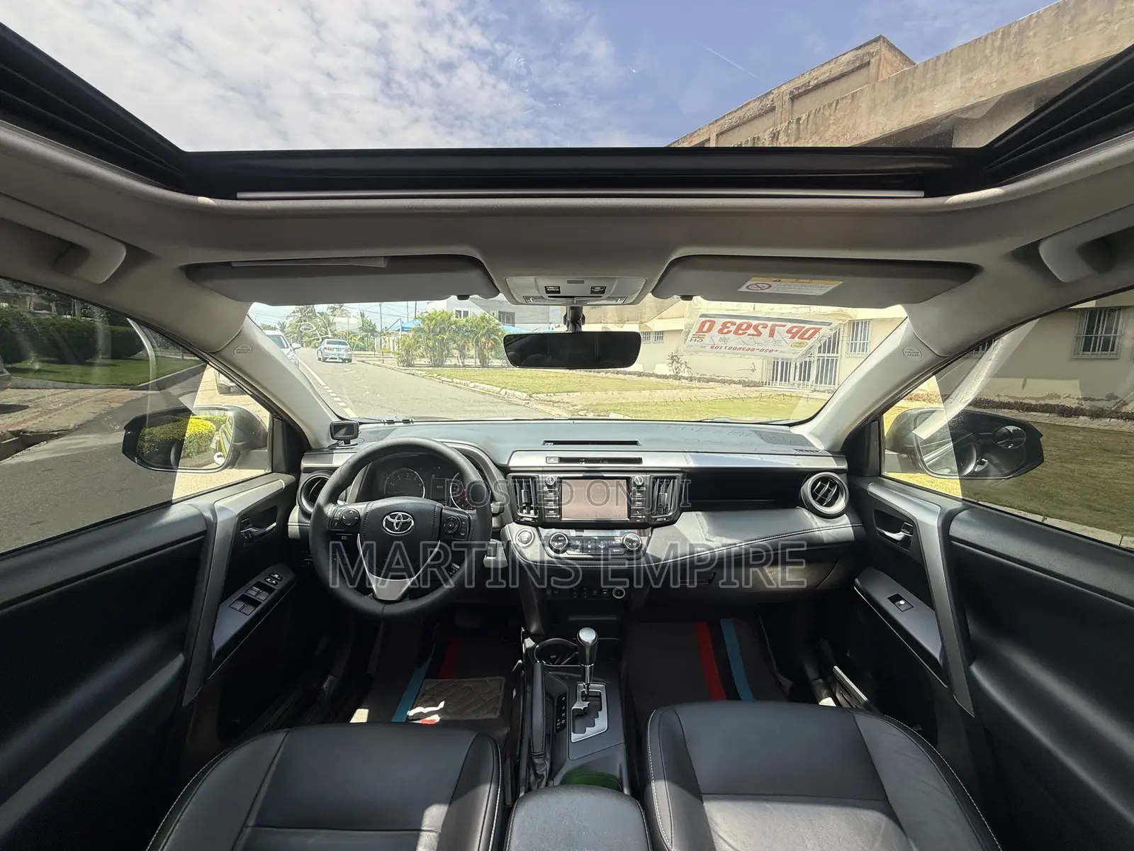 Toyota RAV4 XLE 4dr SUV (2.5L 4cyl 6A) 2018 Black