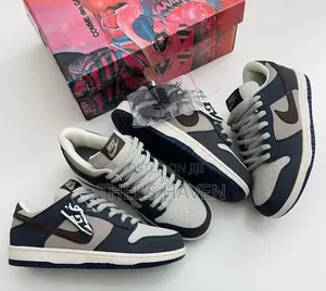 Quality Casual Sneakers for Men/Women- Neat and Comfortable