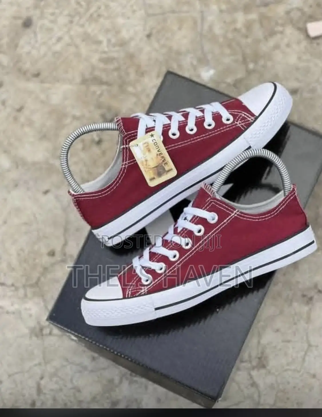 Quality Casual Sneakers for Men/Women- Neat and Comfortable