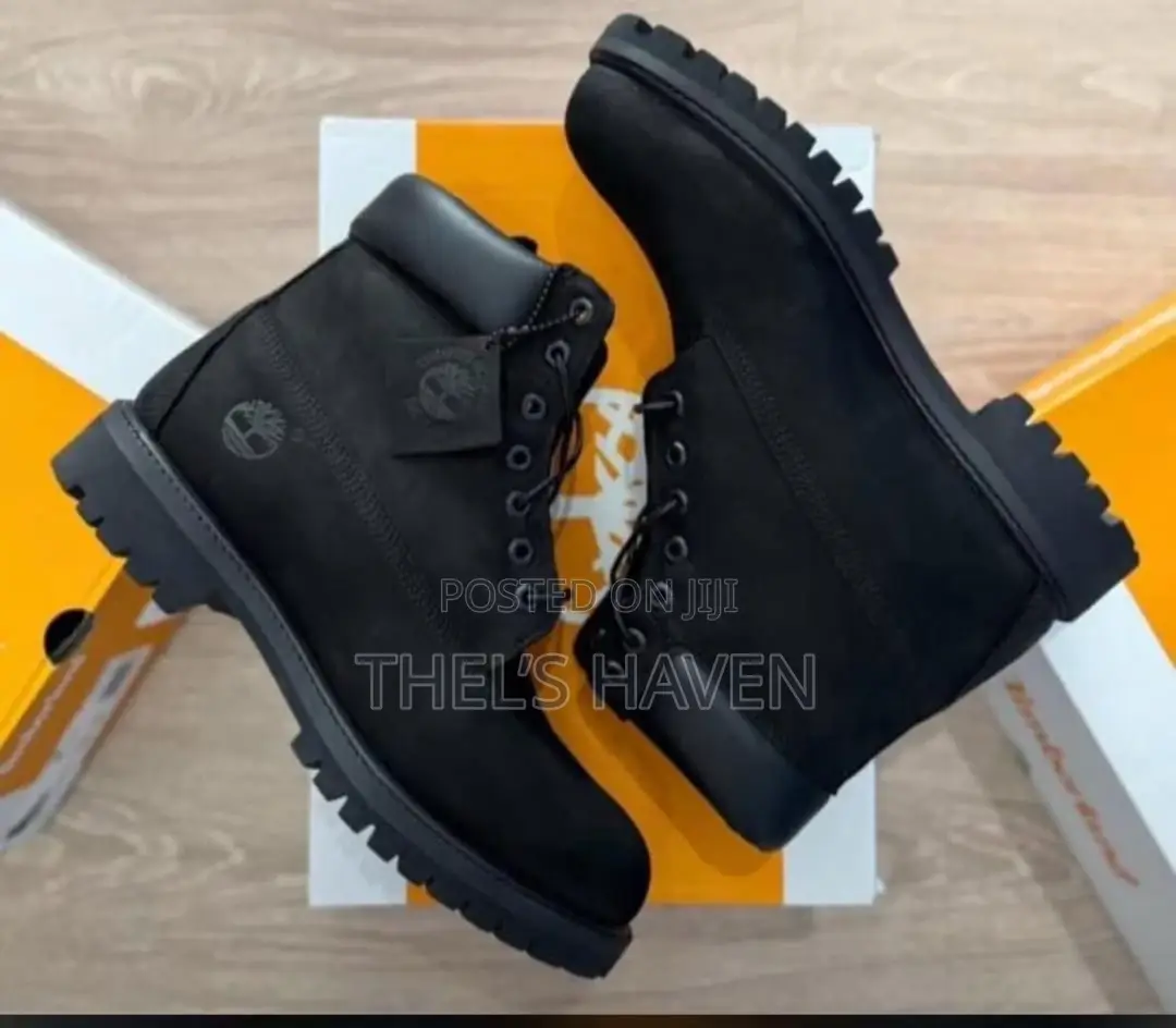 Quality Casual Sneakers for Men/Women- Neat and Comfortable