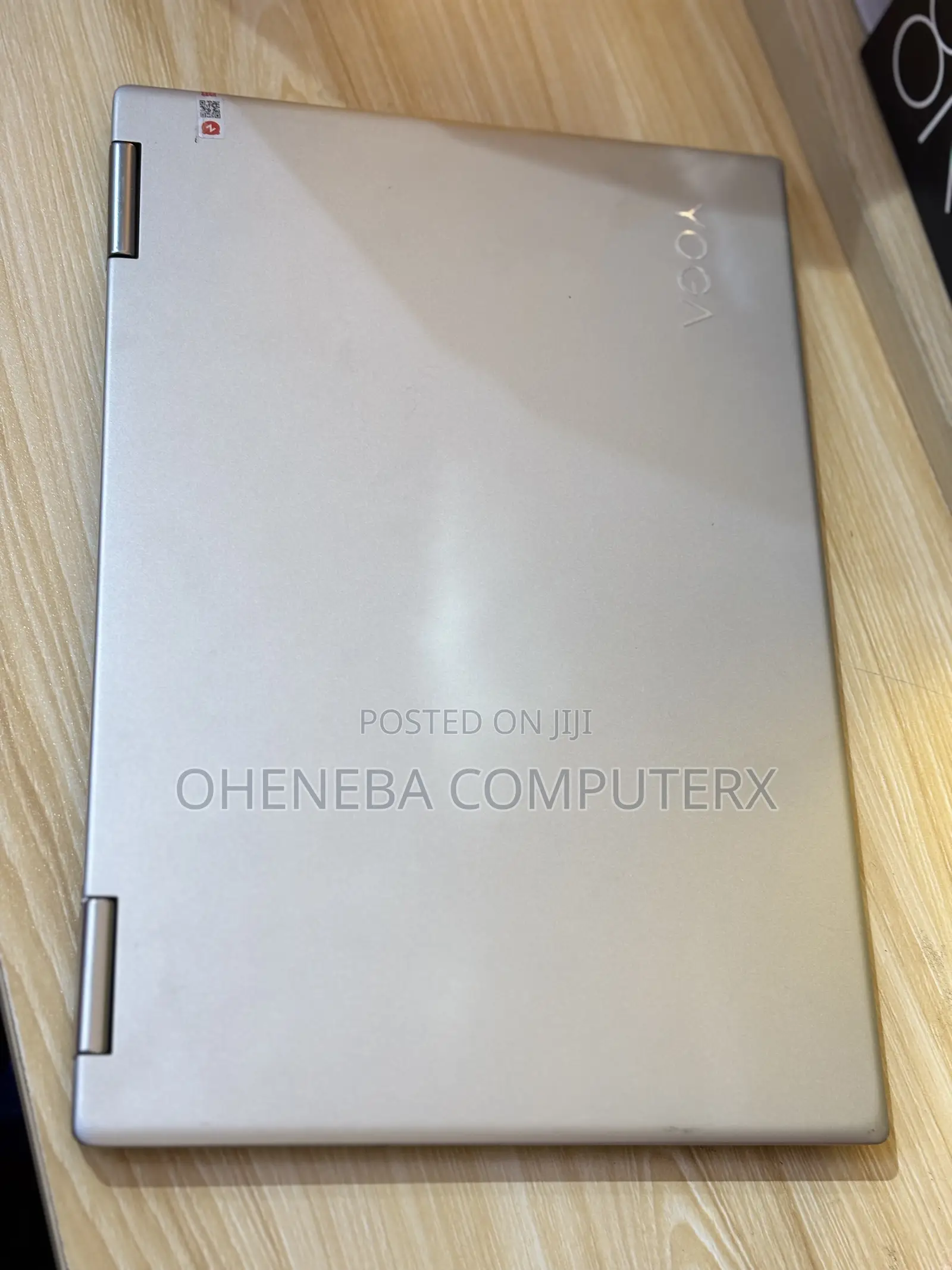 New Laptop Lenovo Yoga 710 8GB Intel Core i7 SSD 256GB