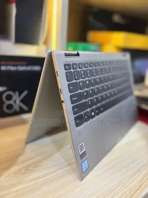 New Laptop Lenovo Yoga 710 8GB Intel Core i7 SSD 256GB