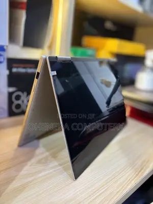 New Laptop Lenovo Yoga 710 8GB Intel Core i7 SSD 256GB