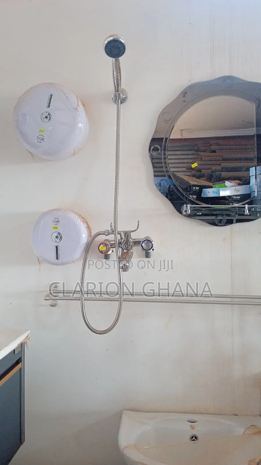 Tuk Shower Shower Head