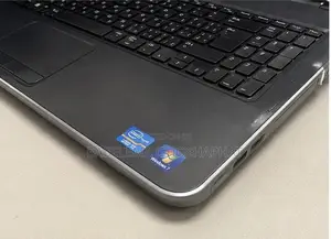 New Laptop Dell Vostro 2520 4GB Intel Core i3 HDD 500GB