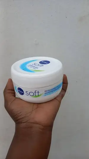 Nivea Soft Moisturizing Cream