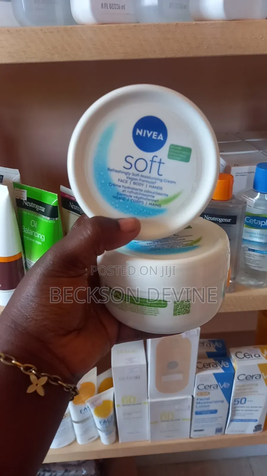 Nivea Soft Moisturizing Cream