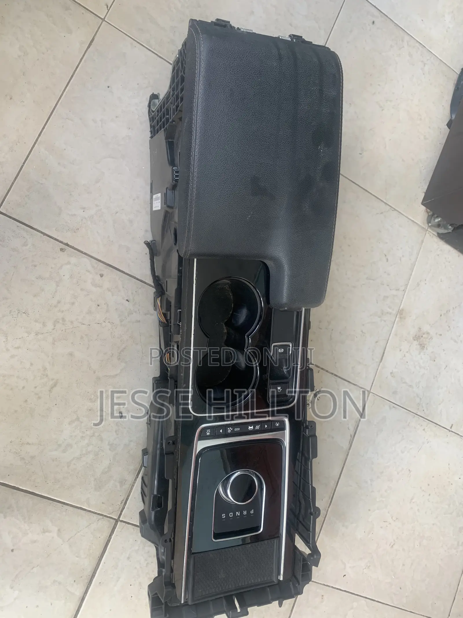 Jaguar Xe / F Pace Center Console