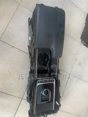 Jaguar Xe / F Pace Center Console