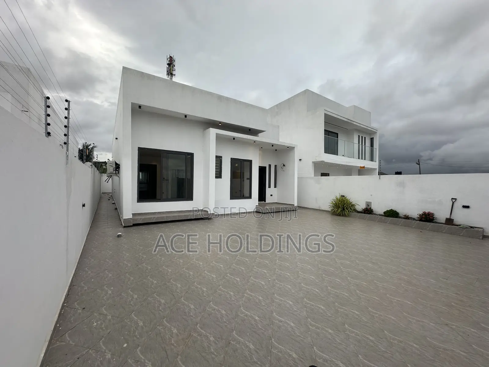 3bdrm House in East Legon Hills for sale