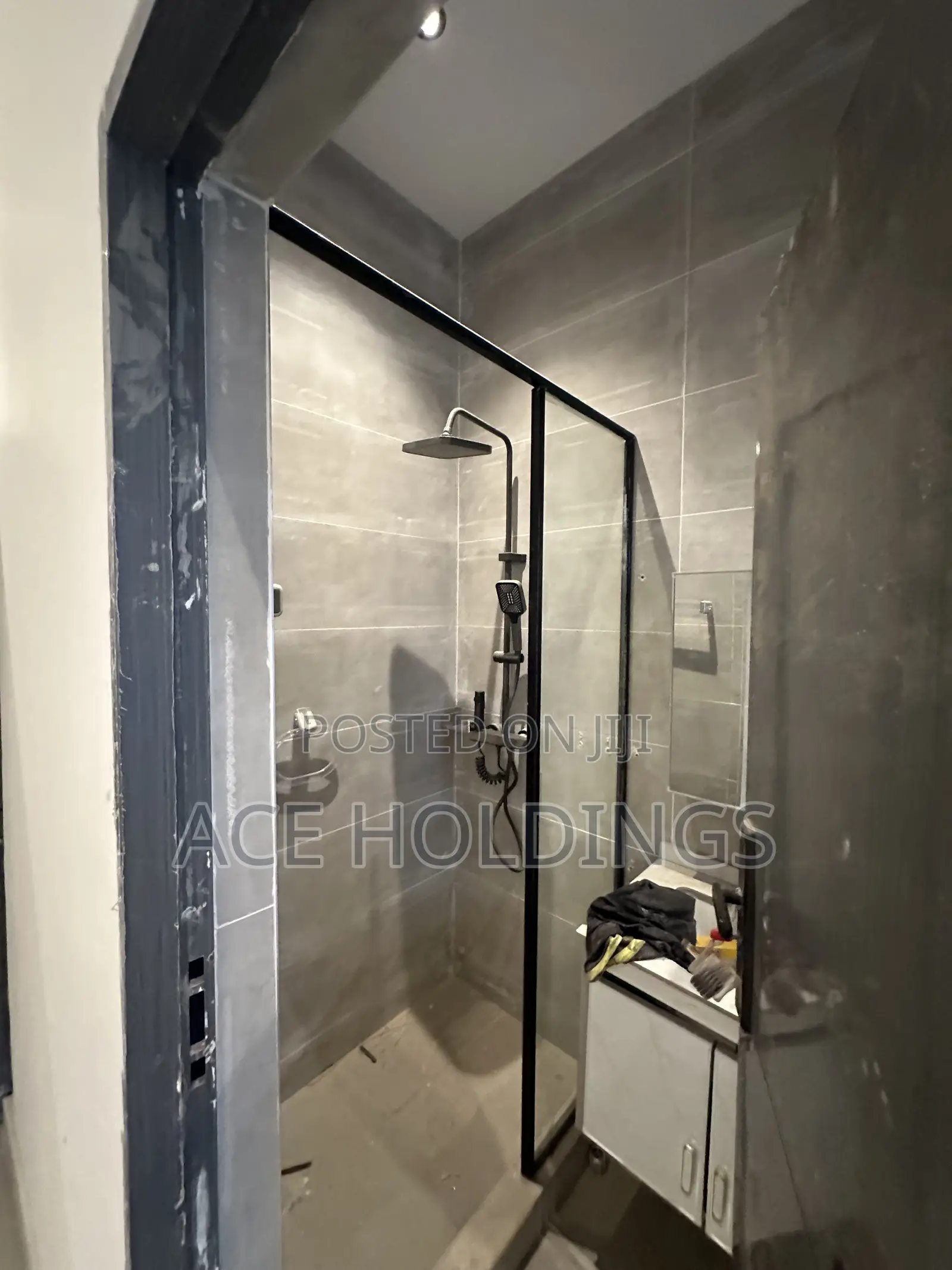 4bdrm Mansion in East Legon Hills for sale