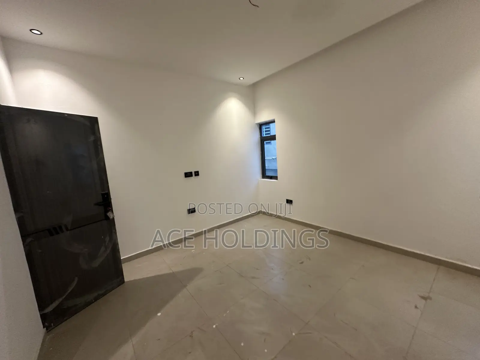 4bdrm Mansion in East Legon Hills for sale