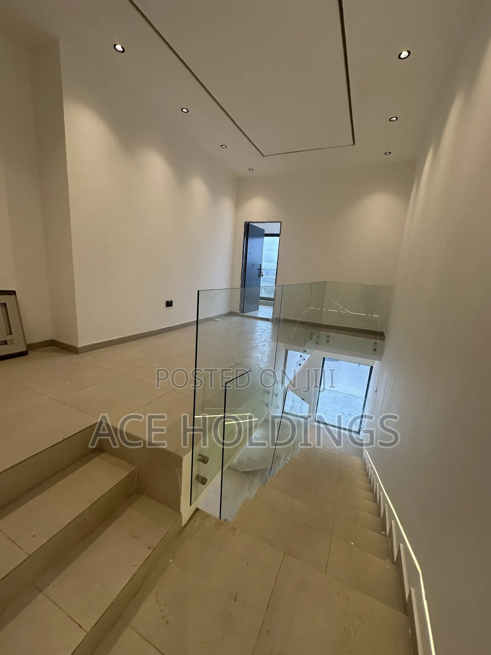 4bdrm Mansion in East Legon Hills for sale