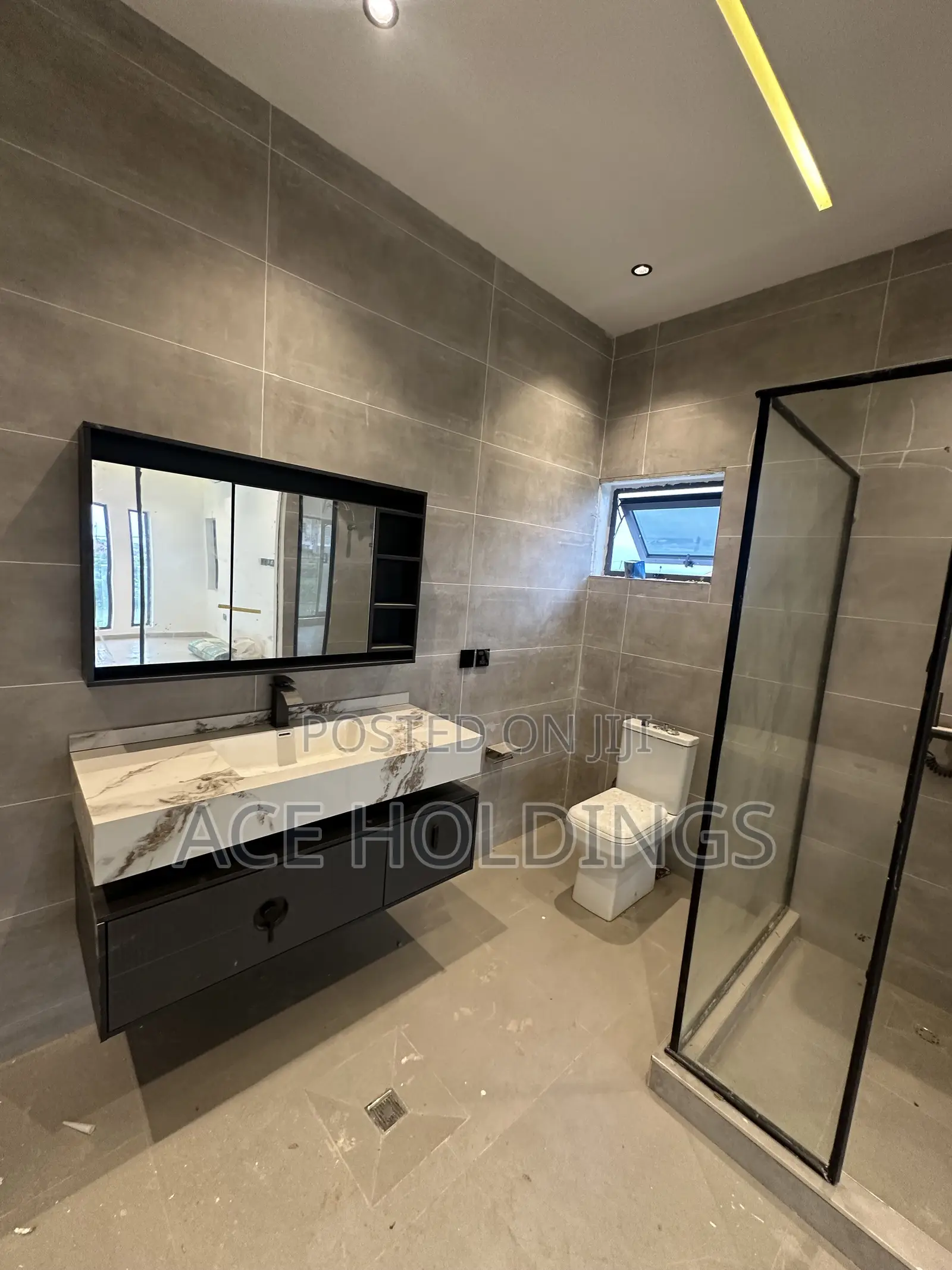 4bdrm Mansion in East Legon Hills for sale