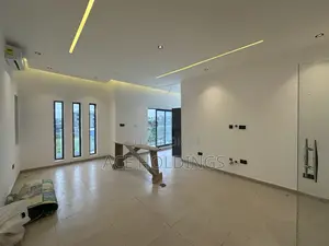 4bdrm Mansion in East Legon Hills for sale