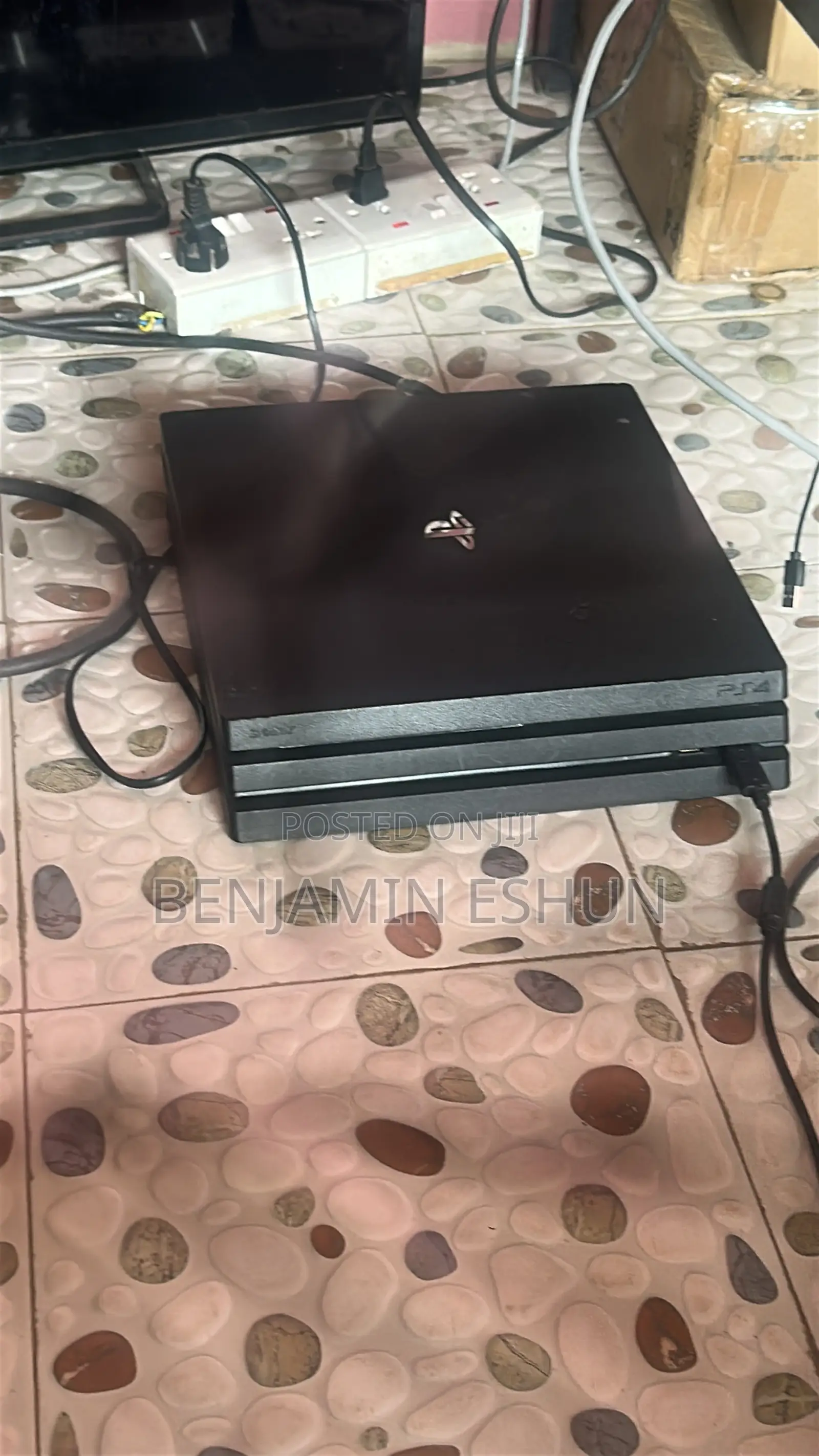 Ps4 Pro, Standard and Slim